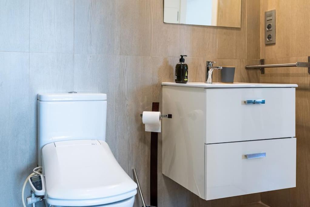 Moderno Apartamento Con Piscina Y Parking 格拉纳达 外观 照片
